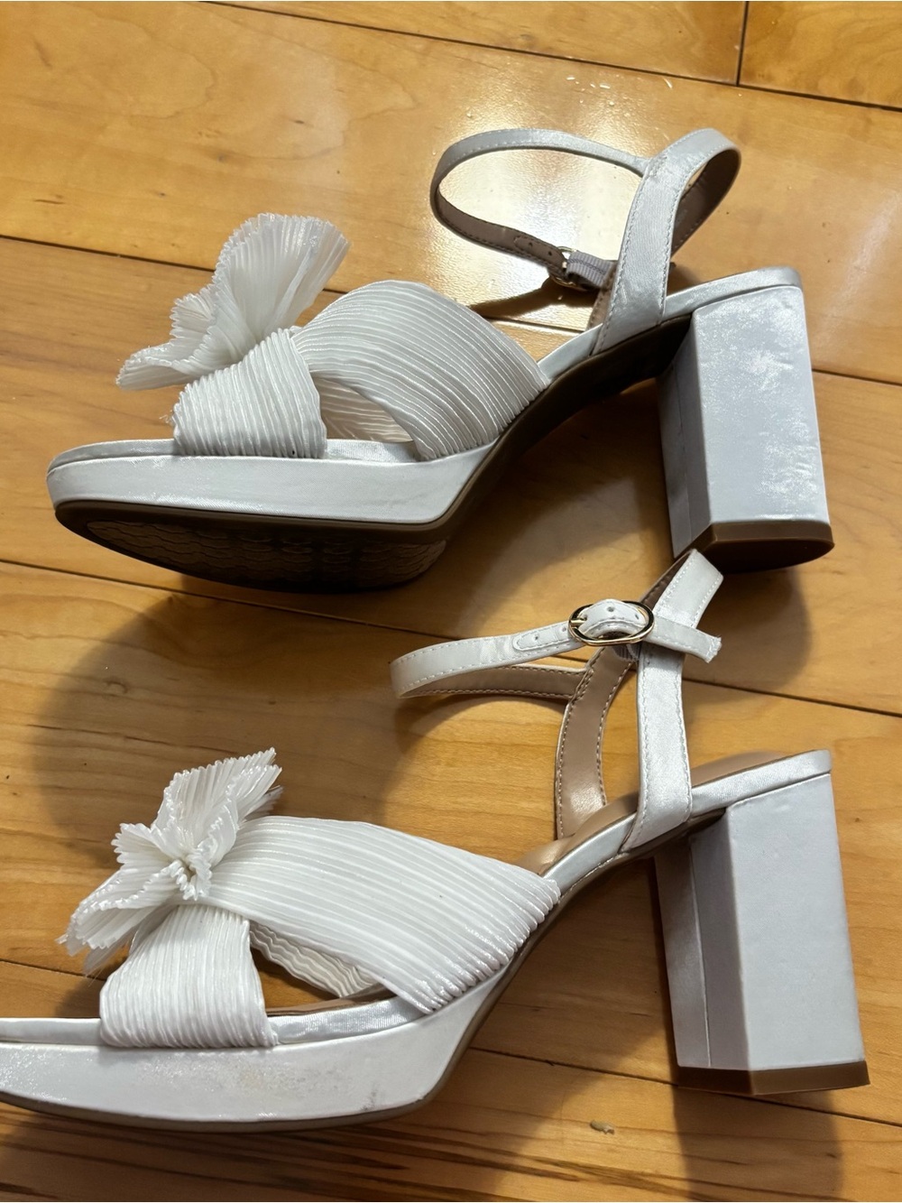 Kelly & Katie Heather Sandal Womens Size 9 White Bridal Bride Wedding Bow Heels - Picture 4 of 9